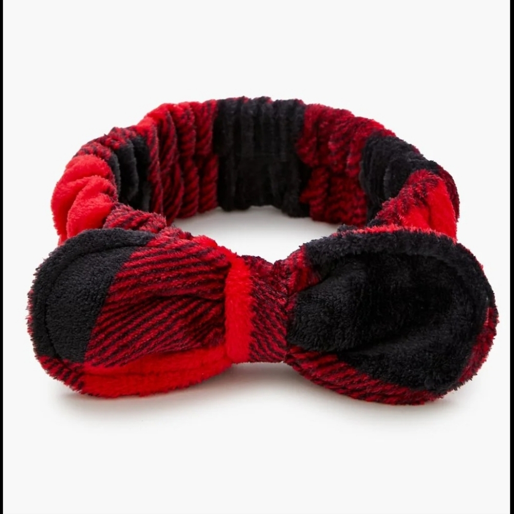 Forever 21 Red & Black Buffalo Plaid Plush Head Wrap